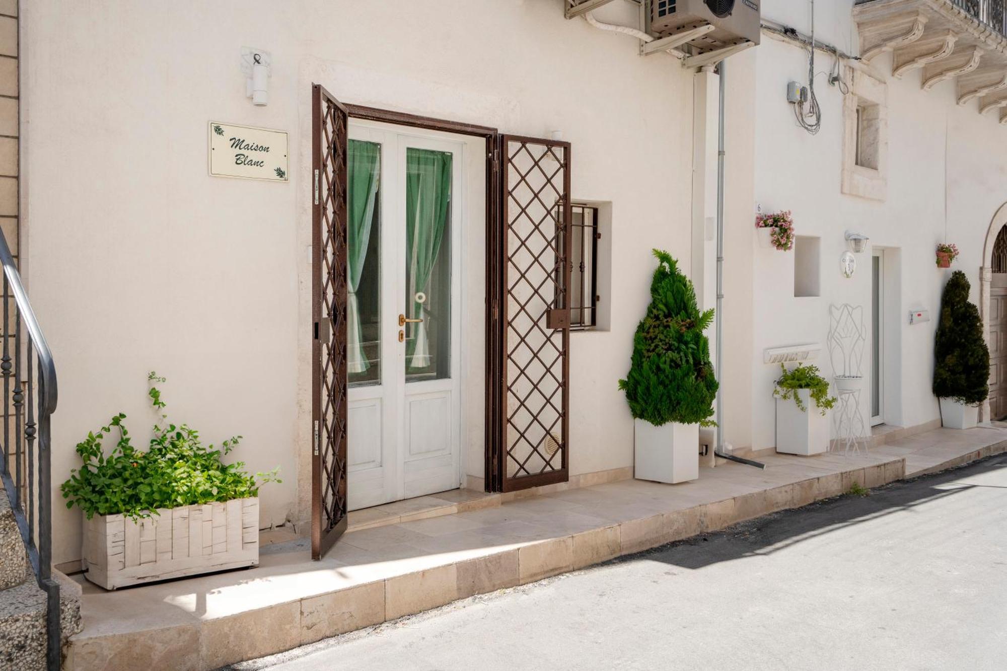Maison Blanc Ostuni Exterior photo